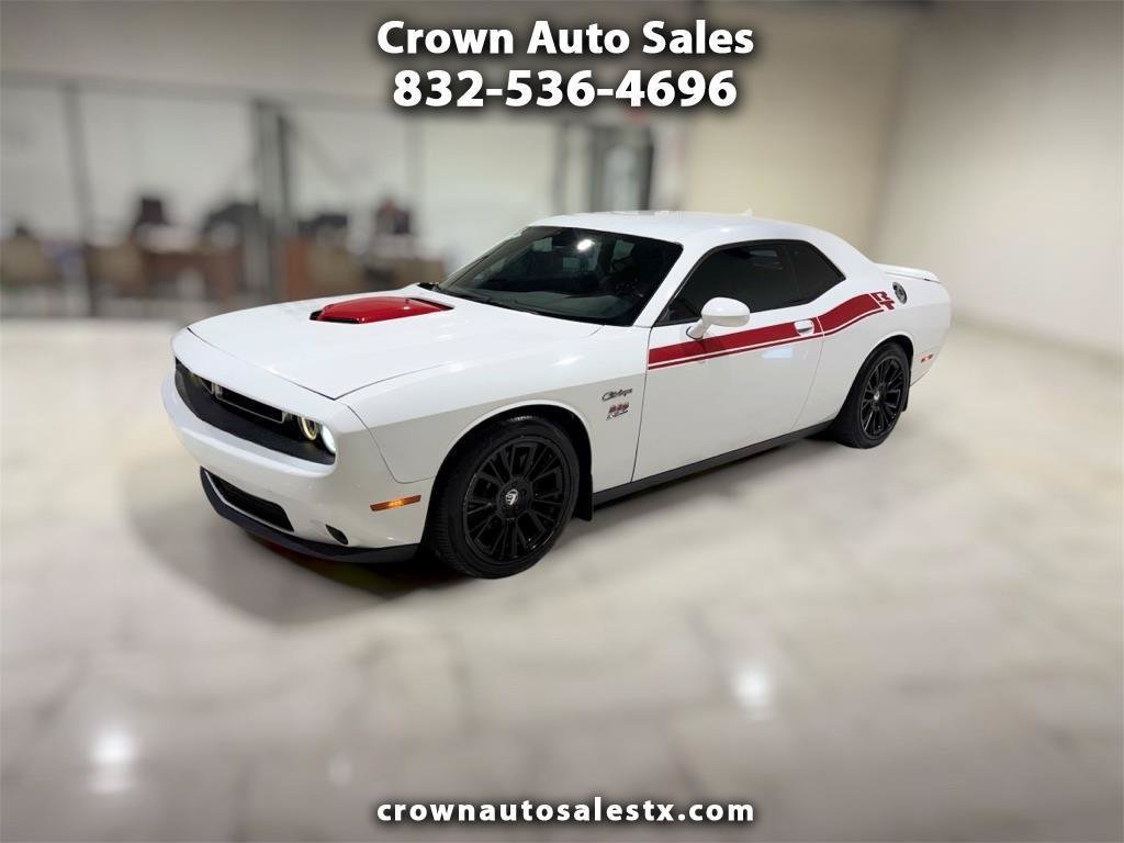 Used 2016 Dodge Challenger R/T Plus RWD image 1