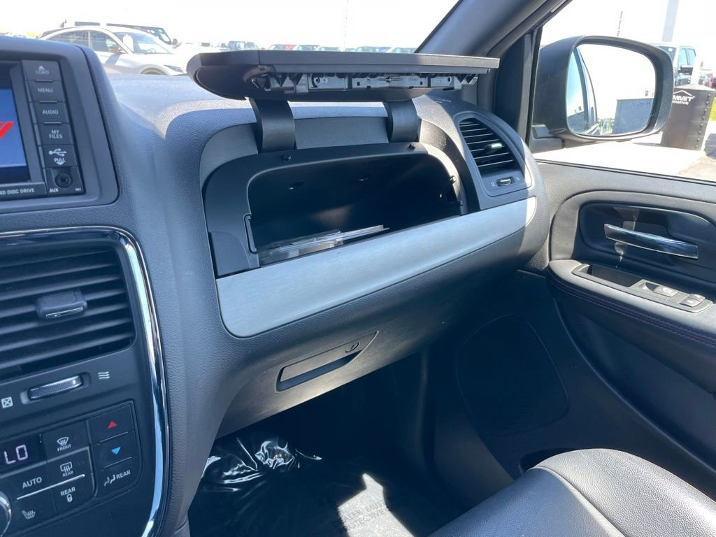 Used 2012 Dodge Grand Caravan R/T w/ Safety Sphere Group FWD image 43