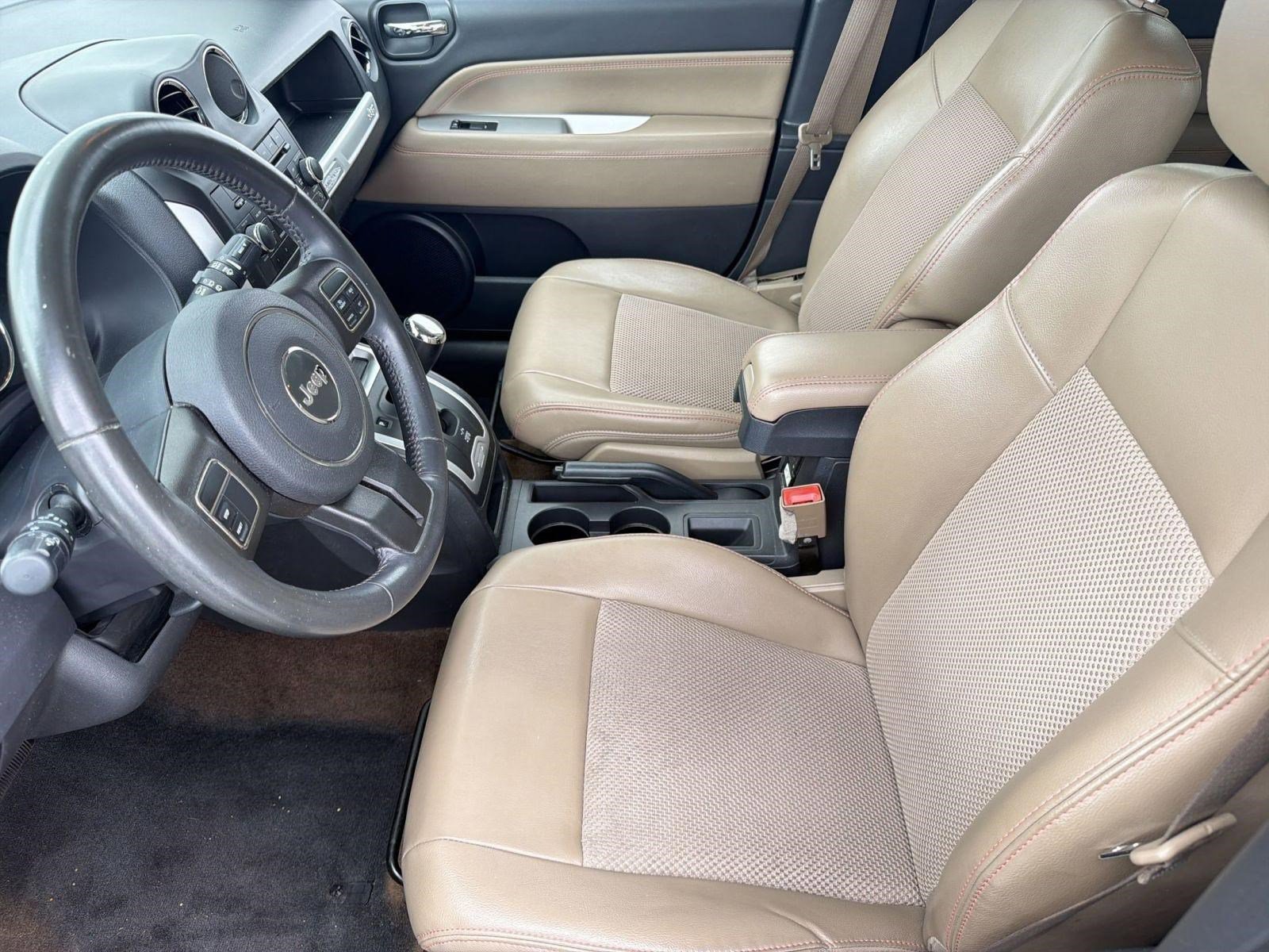 Used 2014 Jeep Compass Latitude w/ Sun/Sound Group image 5