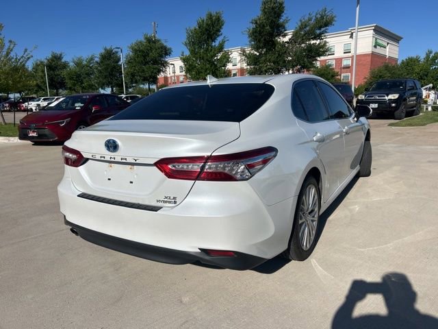 Used 2020 Toyota Camry XLE image 3