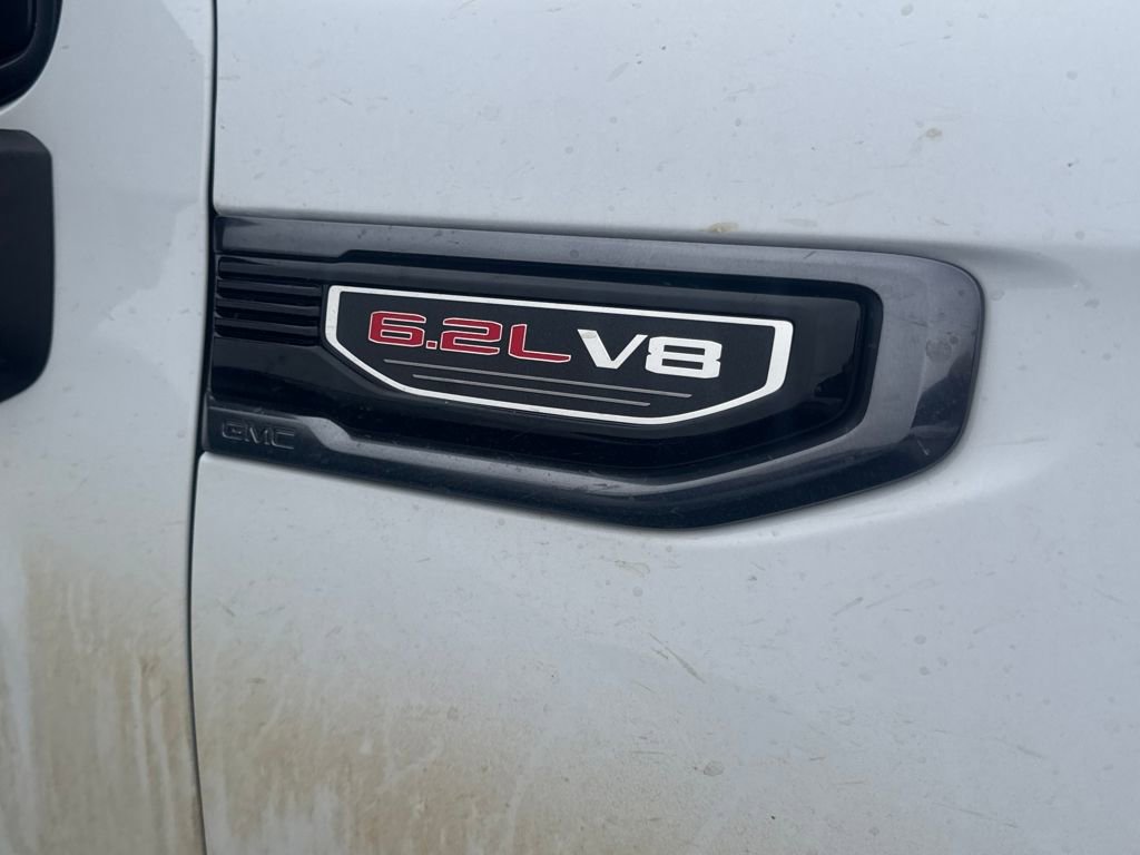 Used 2024 GMC Sierra 1500 AT4 w/ Technology Package image 4