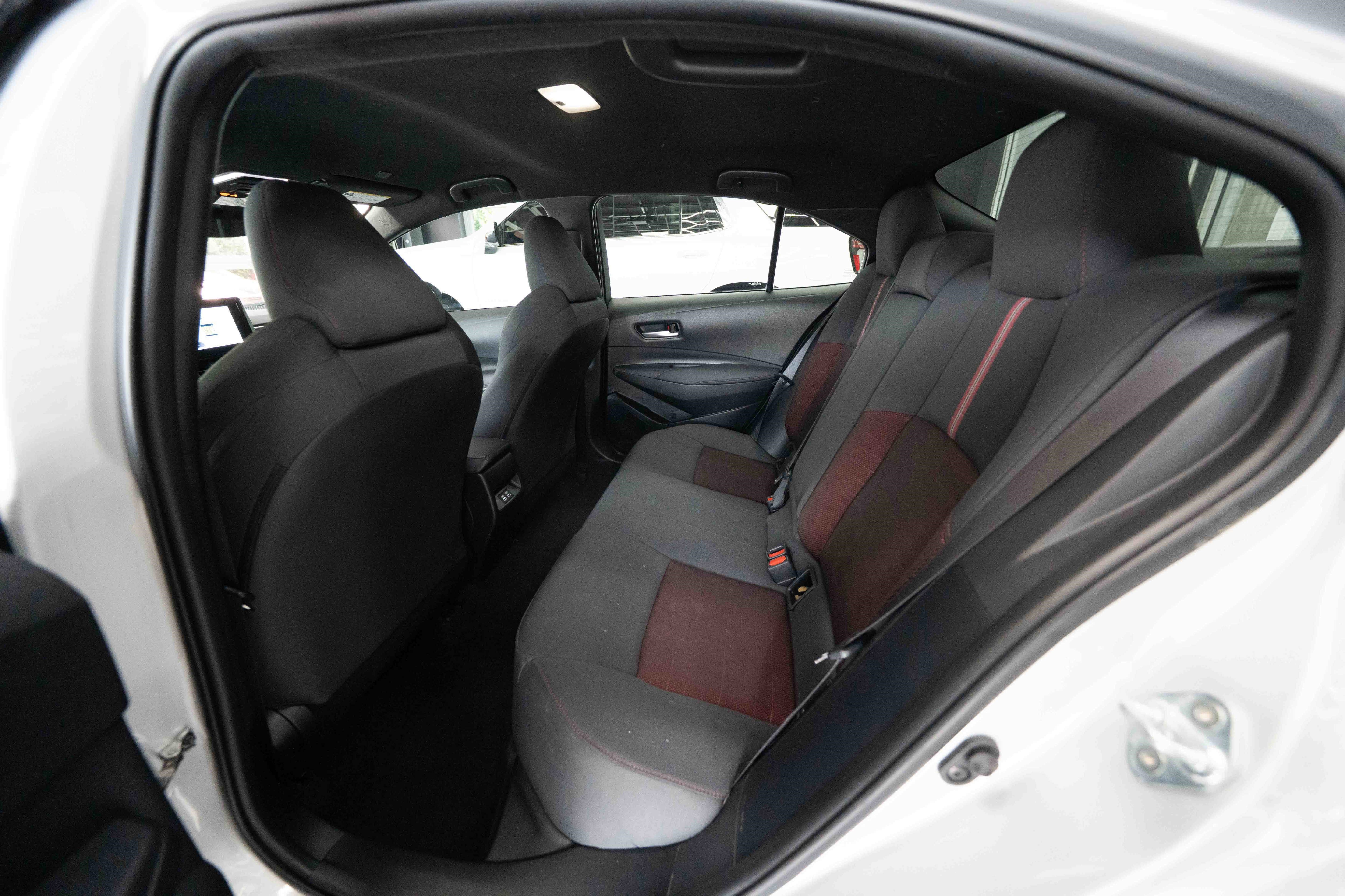 Used 2024 Toyota Corolla SE FWD image 23