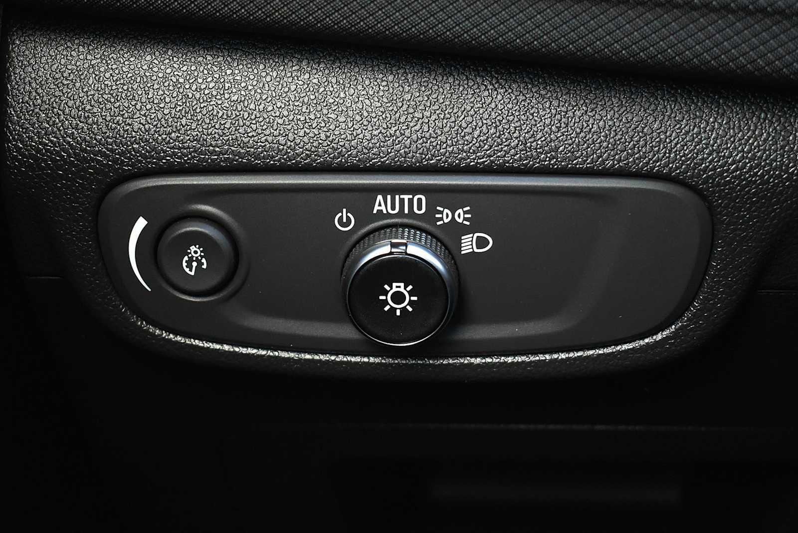 Used 2024 Chevrolet TrailBlazer LT w/ LT Cold Weather Package image 21