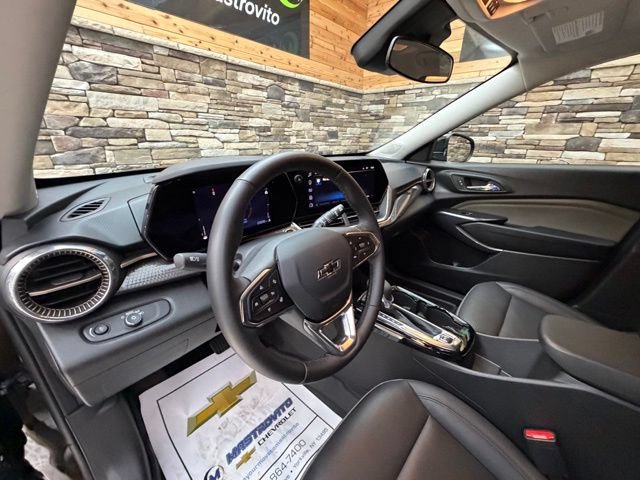 Used 2025 Chevrolet Trax ACTIV w/ Driver Confidence Package FWD image 12
