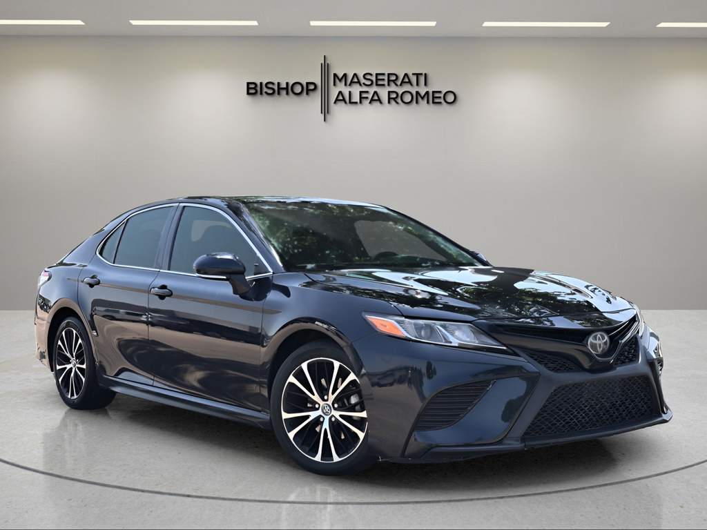 Used 2020 Toyota Camry SE w/ Convenience Package FWD image 1