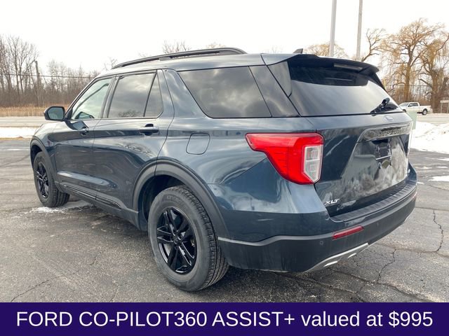 Used 2022 Ford Explorer XLT w/ Equipment Group 202A image 4