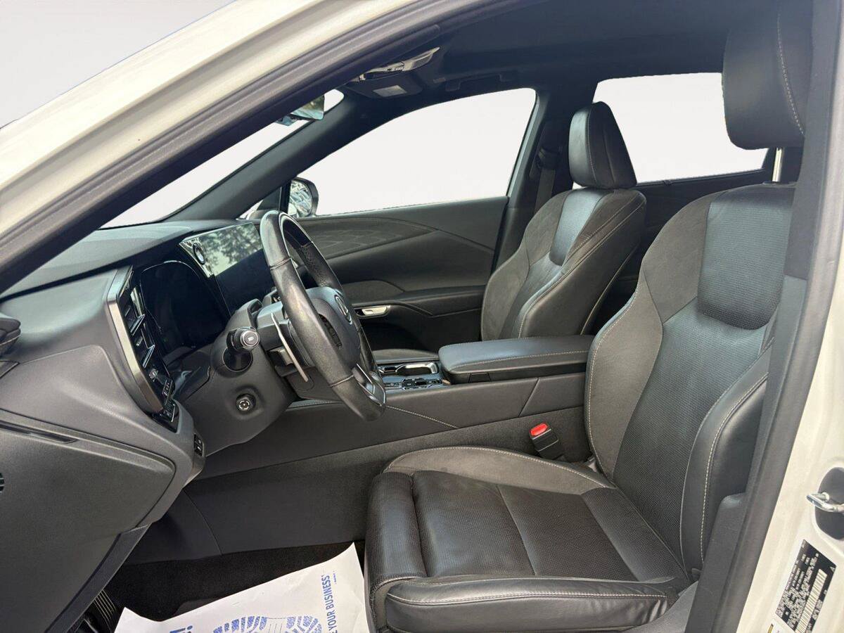 Used 2023 Lexus RX 350 w/ Accessory Package (K3) AWD/4WD image 9