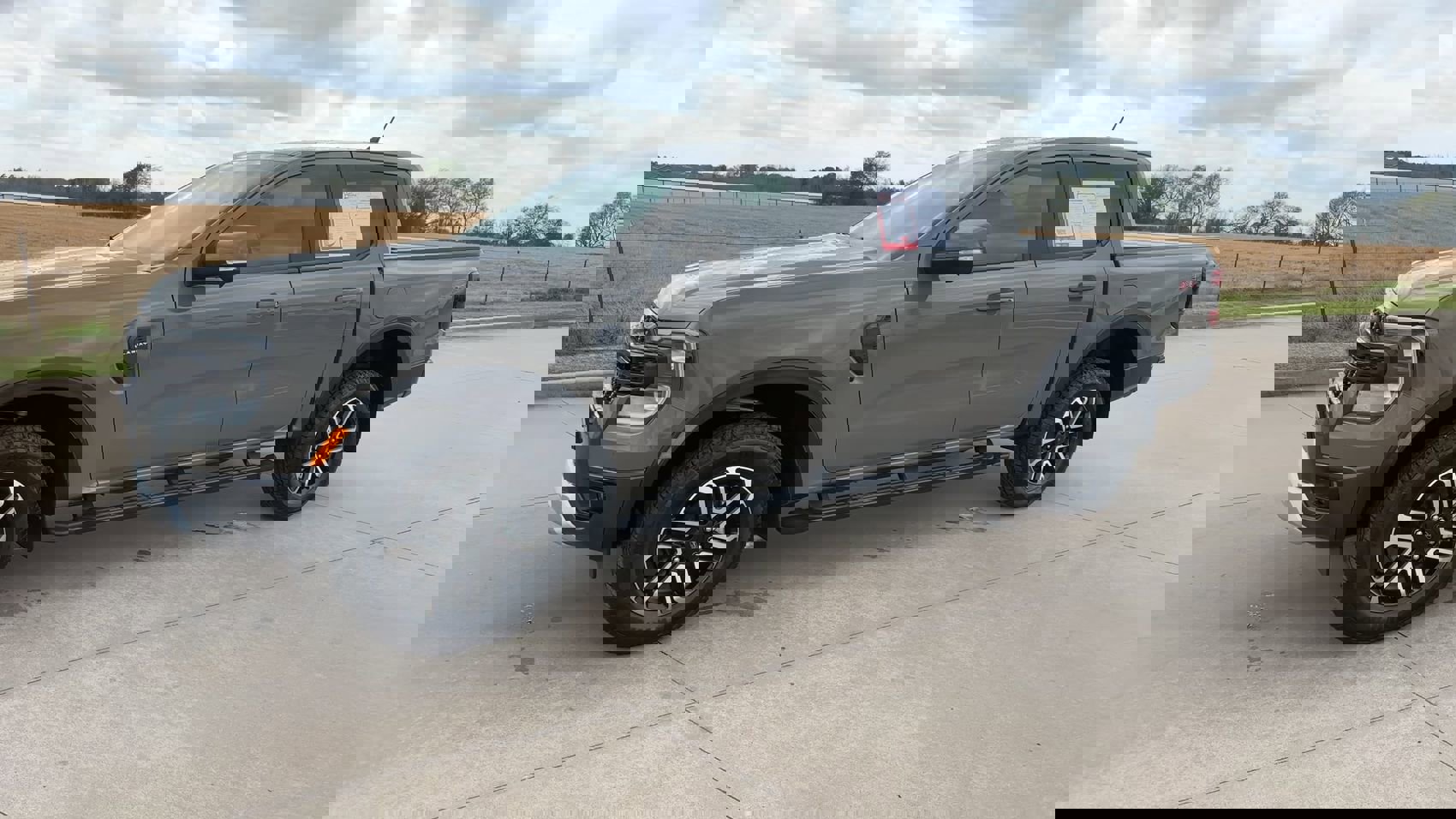 Used 2025 Ford Ranger Lariat w/ FX4 Off-Road Package image 5