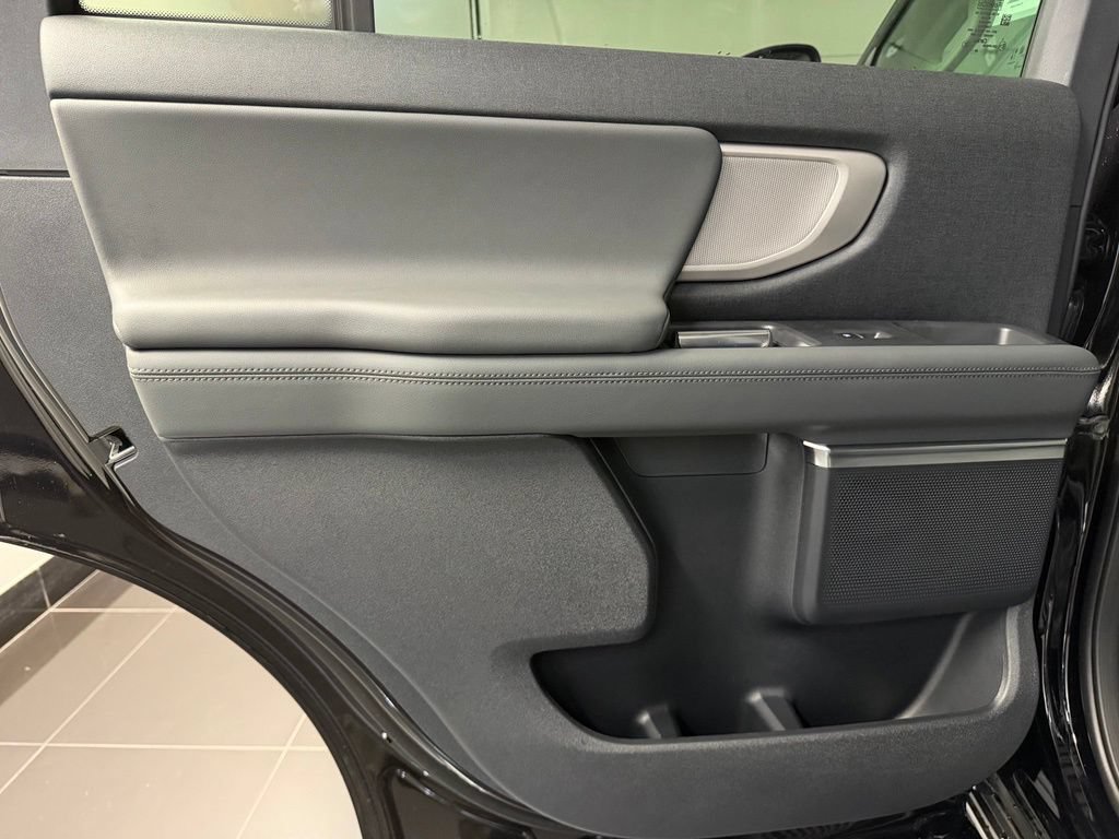 New 2027 Ford Expedition Active AWD/4WD image 36