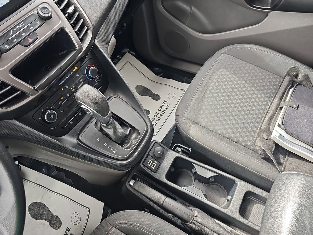 Used 2021 Ford Transit Connect XLT image 28