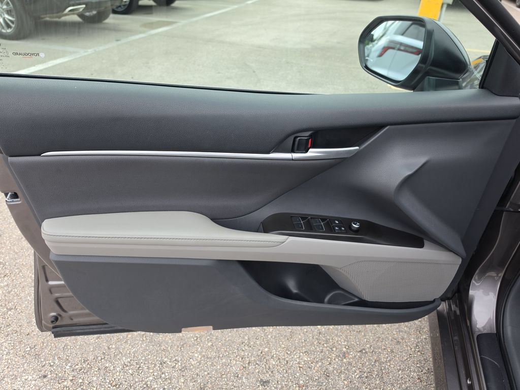 Certified 2023 Toyota Camry XLE FWD image 24