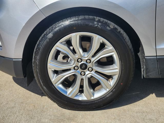 Used 2024 Ford Edge Titanium image 10
