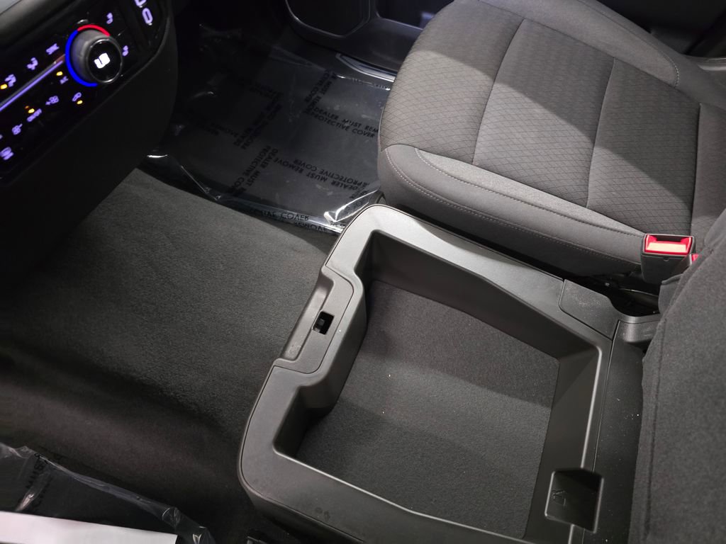 Used 2025 Chevrolet Silverado 2500 LT w/ Convenience Package image 30