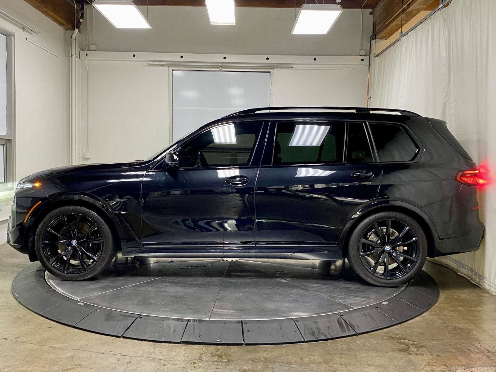 Used 2024 BMW X7 xDrive40i w/ M Sport Package AWD/4WD image 6