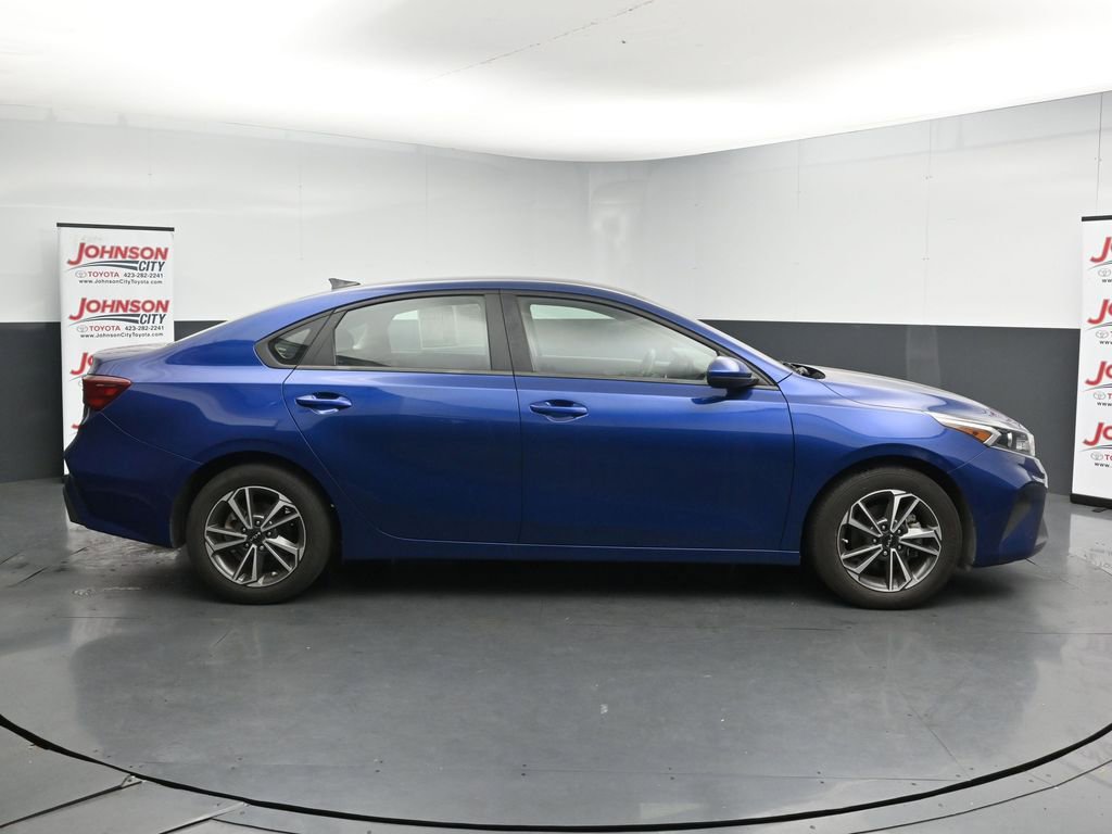 Used 2022 Kia Forte LXS image 9