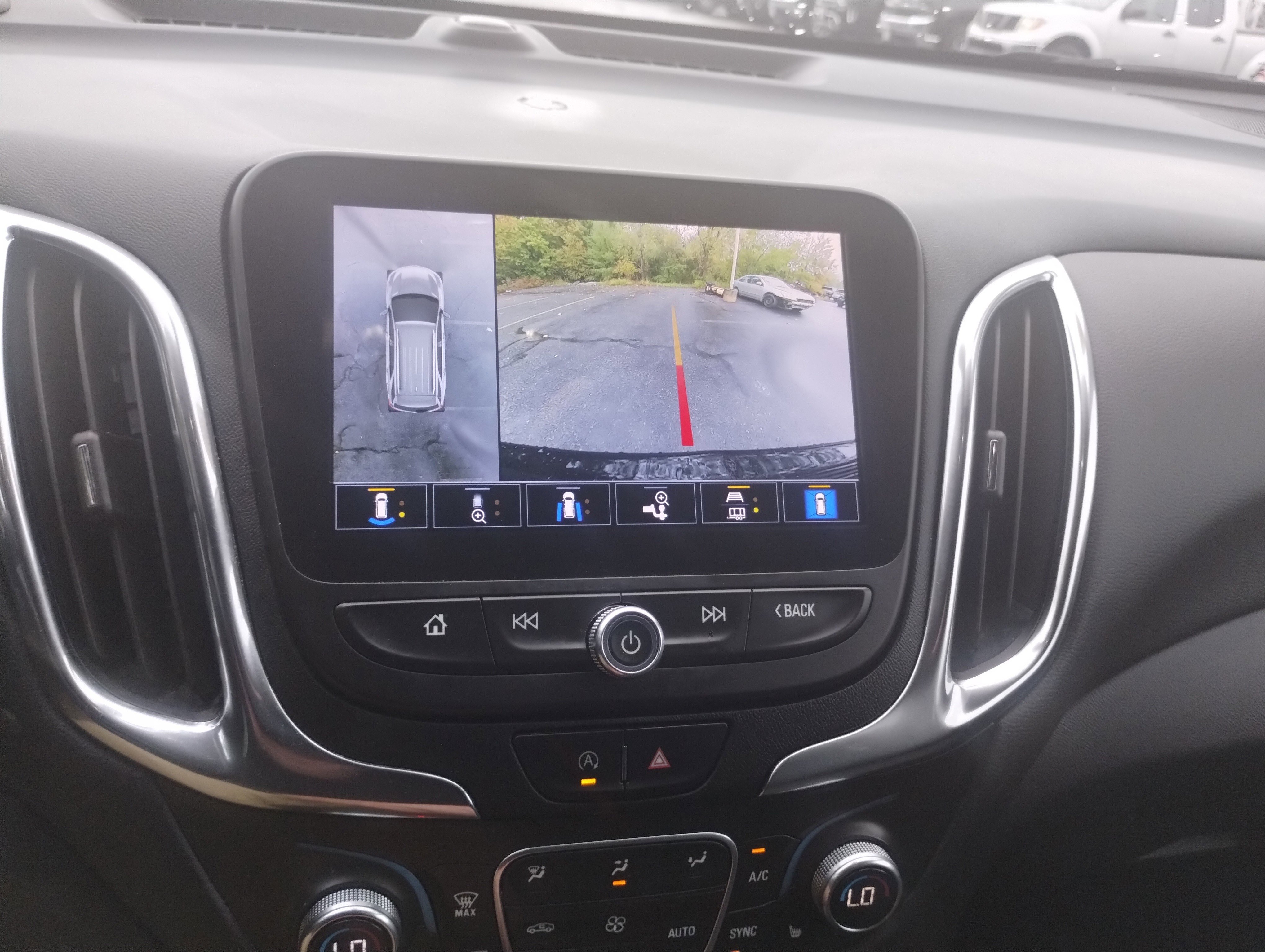 Used 2022 Chevrolet Equinox LT image 21