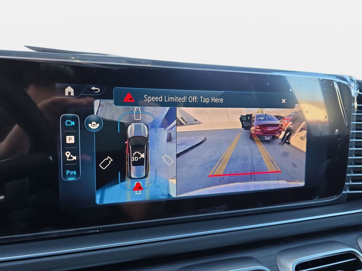 New 2026 Mercedes-Benz GLS 450 4MATIC image 23