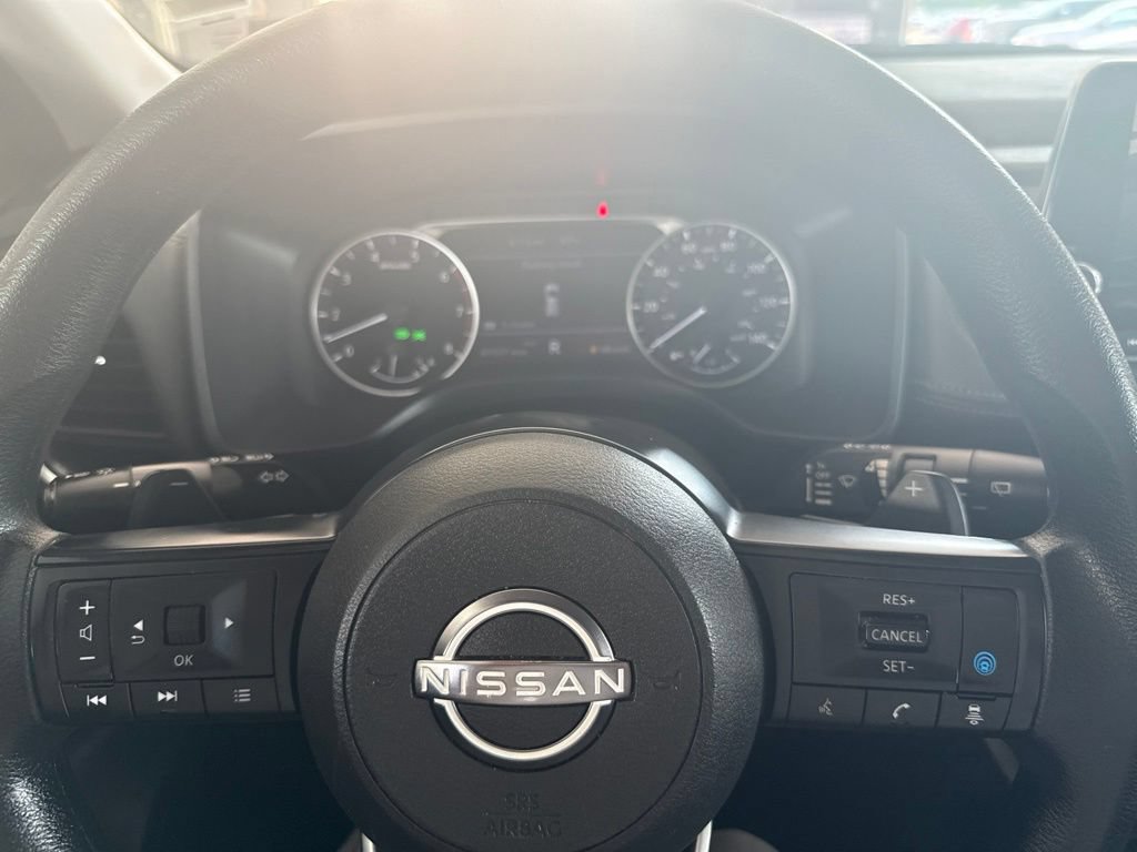 Used 2024 Nissan Rogue SV AWD/4WD image 19