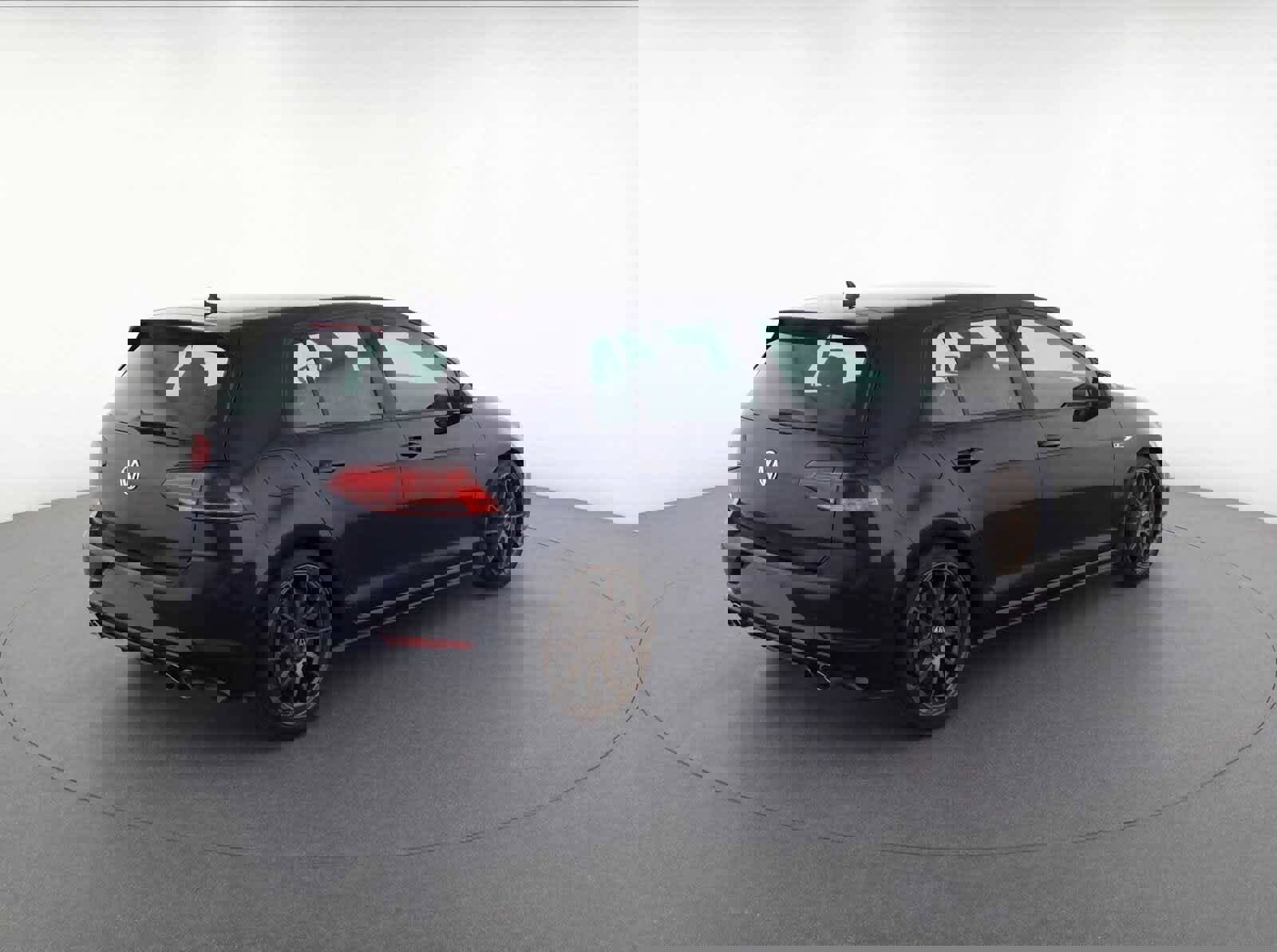 Used 2019 Volkswagen Golf R 4-Door image 8