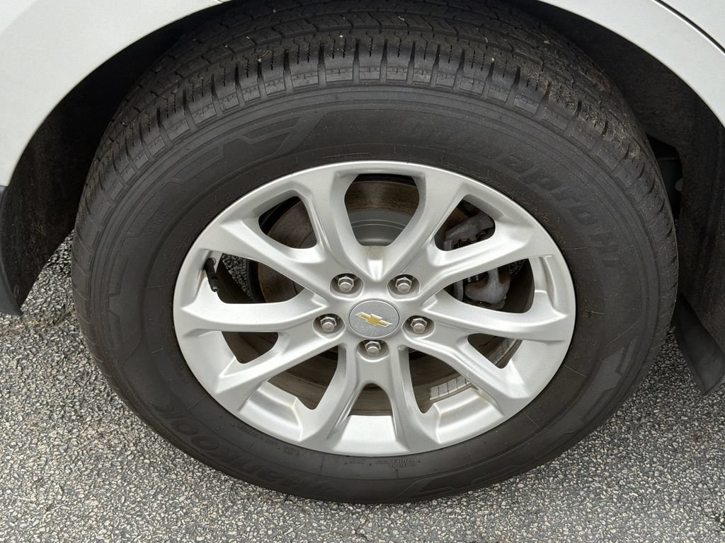 Used 2020 Chevrolet Equinox LT AWD/4WD image 19
