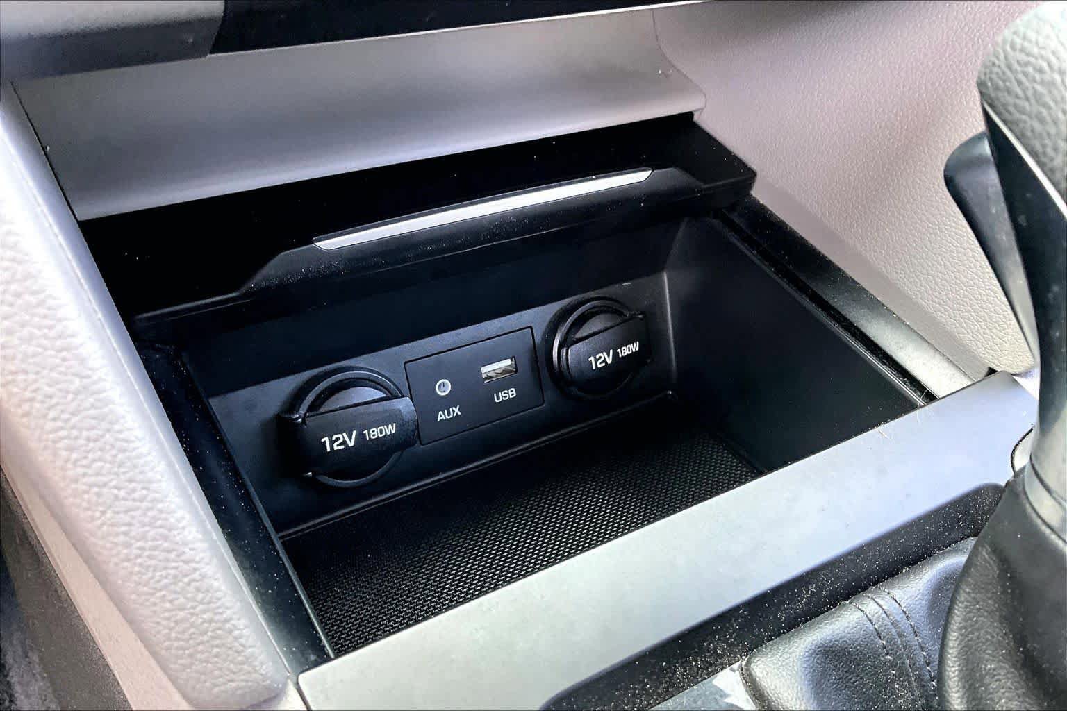 Used 2018 Hyundai Elantra SEL FWD image 31
