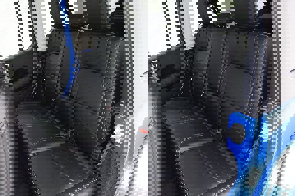 Used 2023 Jeep Wrangler Unlimited Sahara w/ Cold Weather Group AWD/4WD image 11