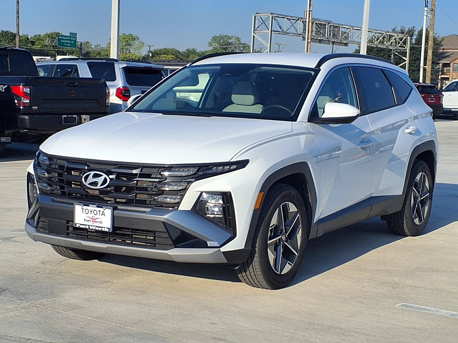 Used 2025 Hyundai Tucson SEL FWD image 3