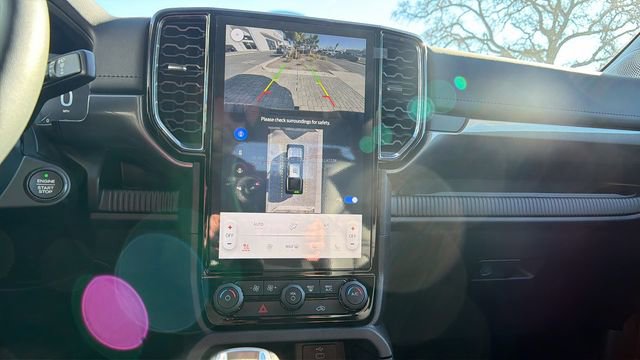 New 2025 Ford Ranger Lariat w/ FX4 Off-Road Package image 13