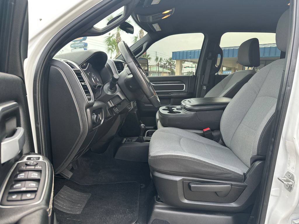 Used 2024 RAM 3500 SLT w/ Quick Order Package 2YG SLT AWD/4WD image 11