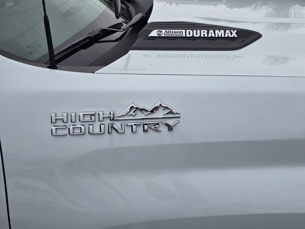 New 2026 Chevrolet Silverado 2500 High Country w/ High Country Premium Package AWD/4WD image 11