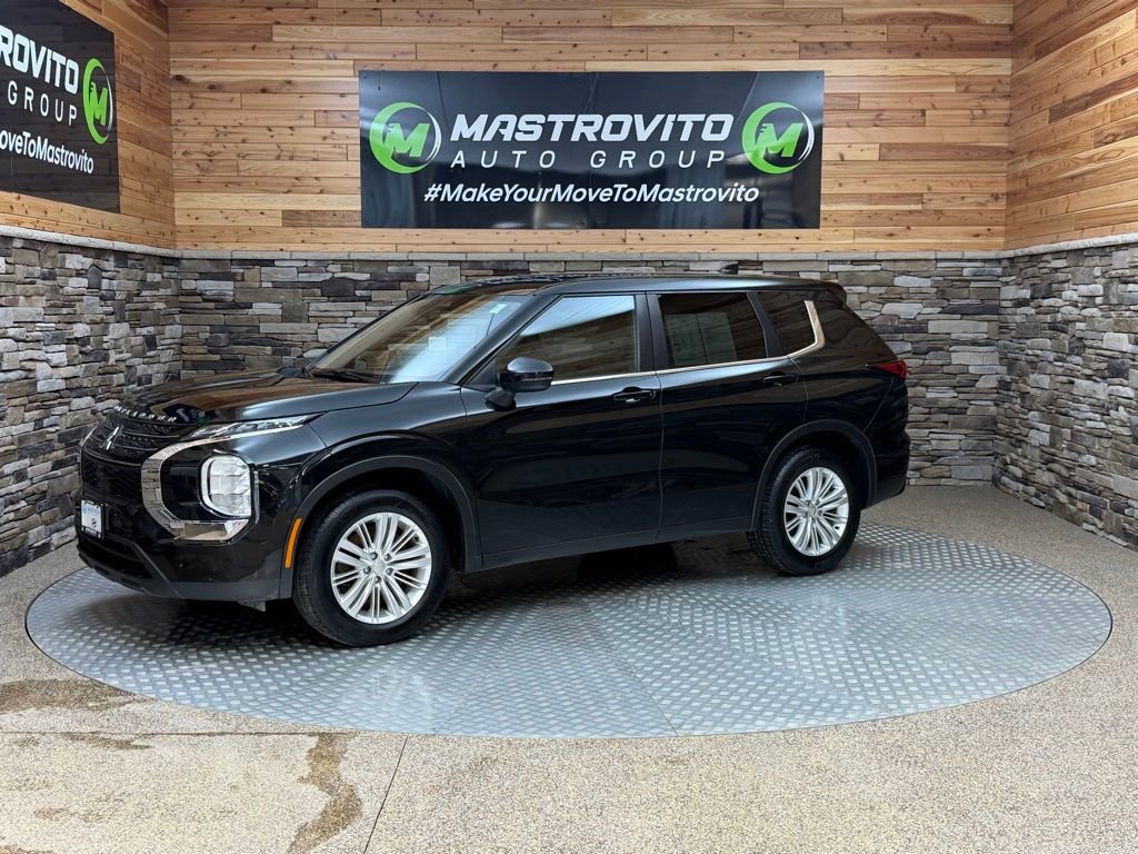 Used 2022 Mitsubishi Outlander ES image 5