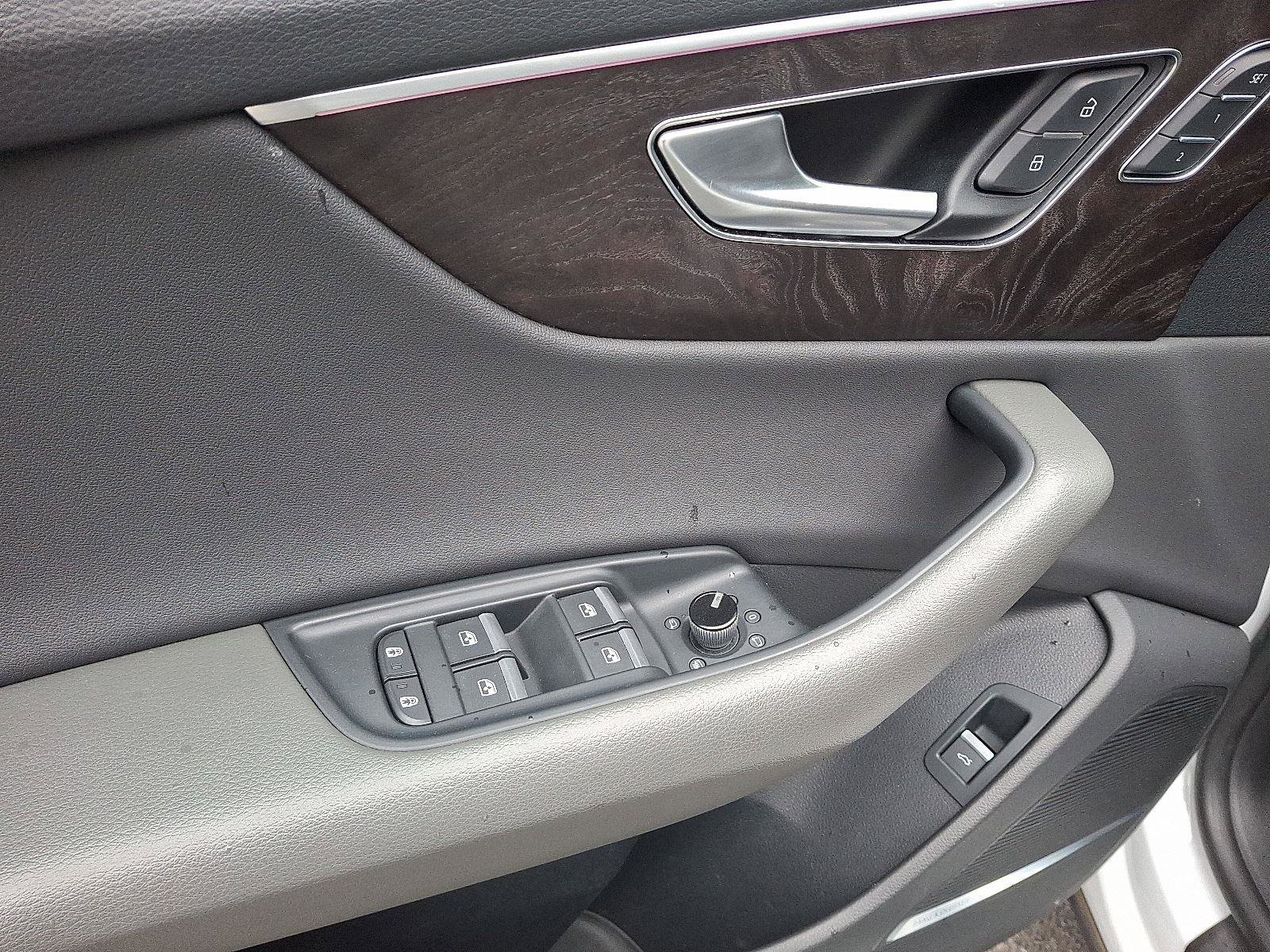 Used 2021 Audi Q8 Premium Plus w/ Premium Plus Package image 12