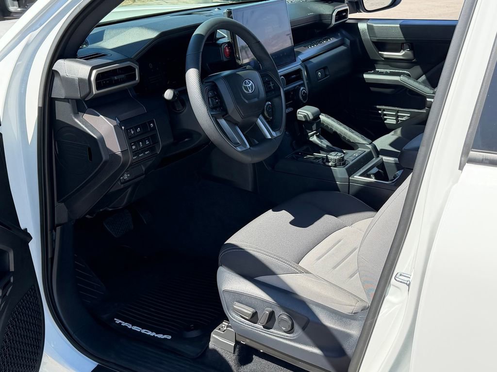 Used 2025 Toyota Tacoma TRD Off-Road w/ TRD Off Road Upgrade Package image 10