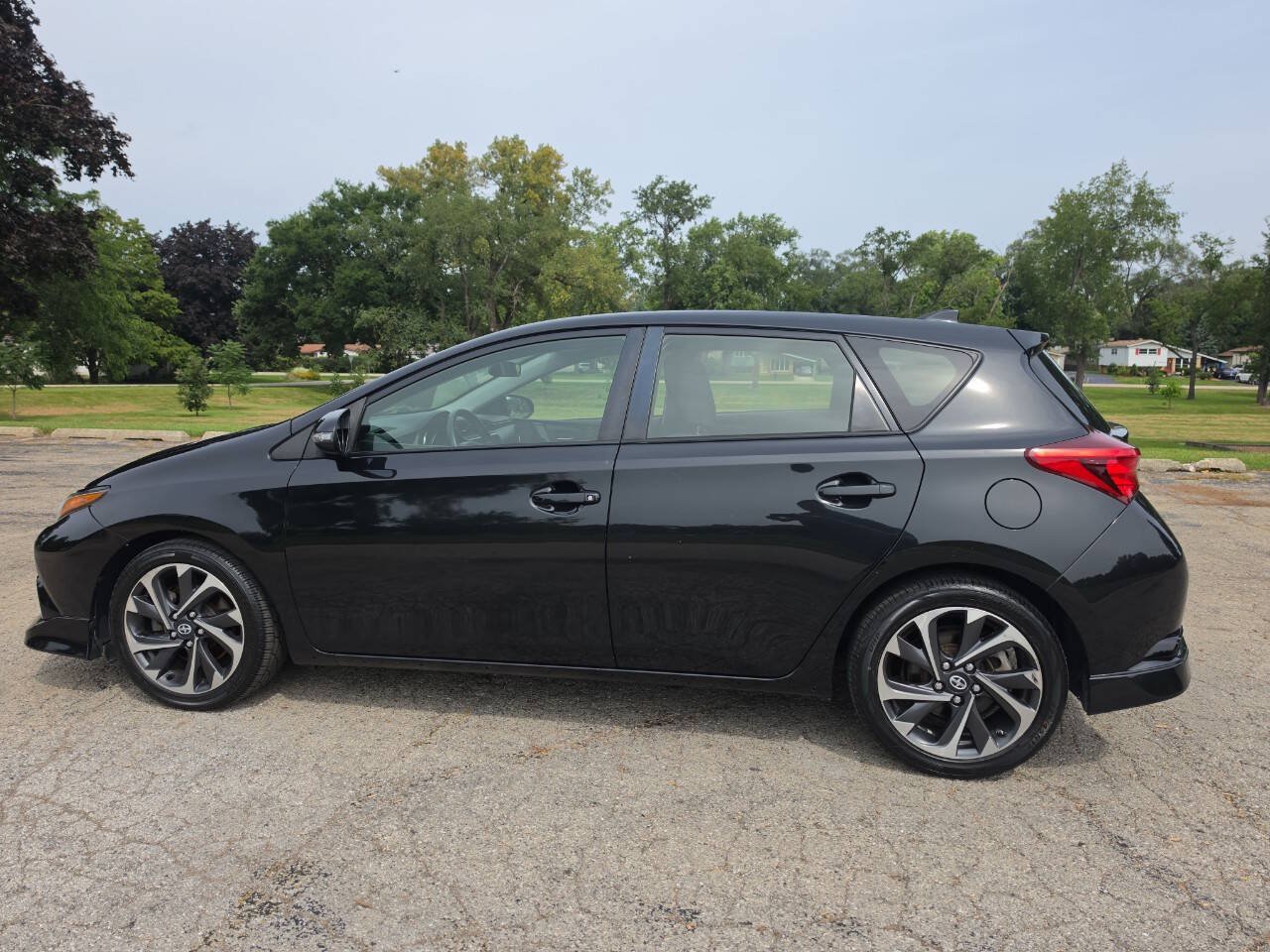 Used 2016 Scion iM FWD image 3