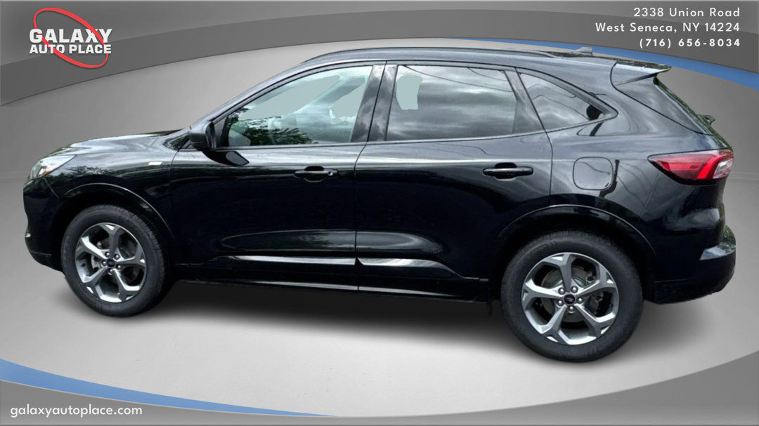 Used 2023 Ford Escape ST-Line image 8