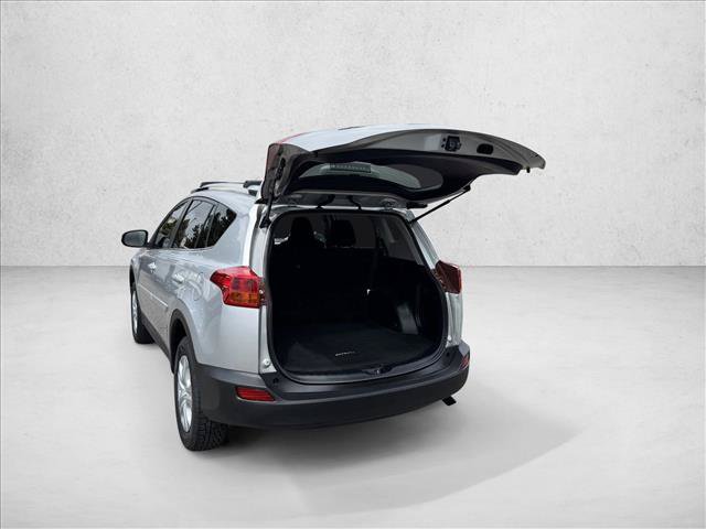 Used 2014 Toyota RAV4 LE FWD image 7