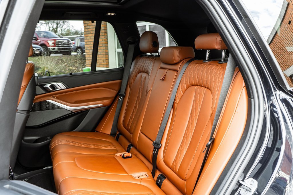 Used 2022 BMW X5 M50i w/ Executive Package image 26