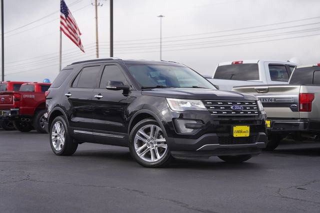 Used 2017 Ford Explorer Limited image 2