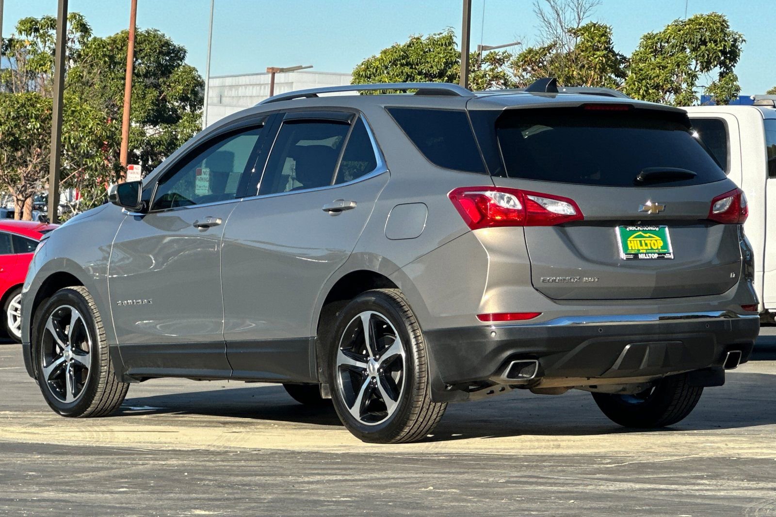 Used 2019 Chevrolet Equinox LT w/ Sun & Navigation Package image 7