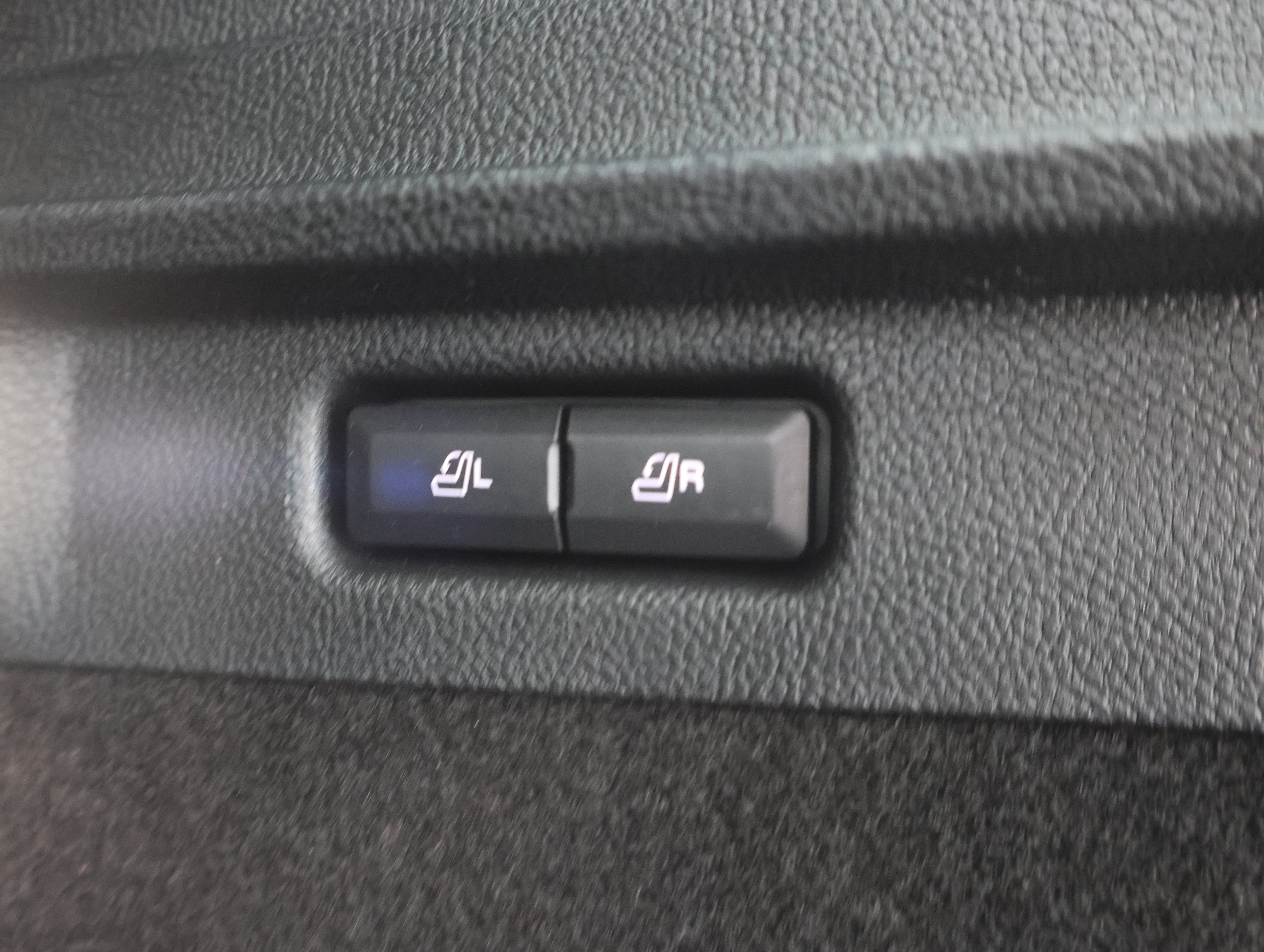 Used 2020 Lincoln Corsair Reserve w/ Equipment Group 201A AWD/4WD image 33