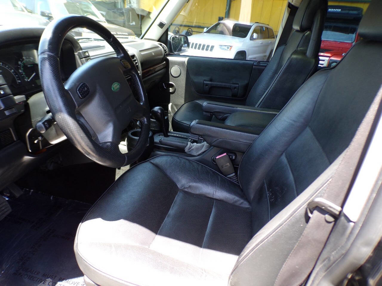 Used 2003 Land Rover Discovery SE image 24