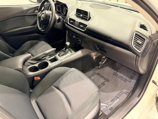 Used 2015 MAZDA MAZDA3 i SV FWD image 37