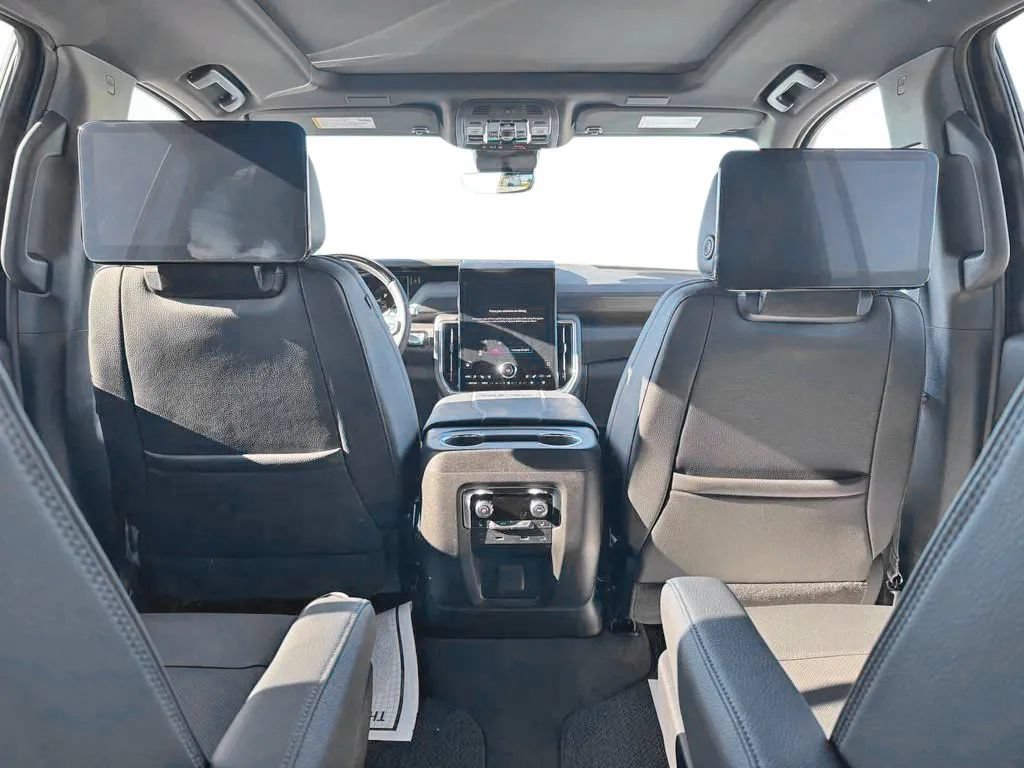 New 2026 GMC Yukon XL Denali w/ Denali Reserve Package AWD/4WD image 22