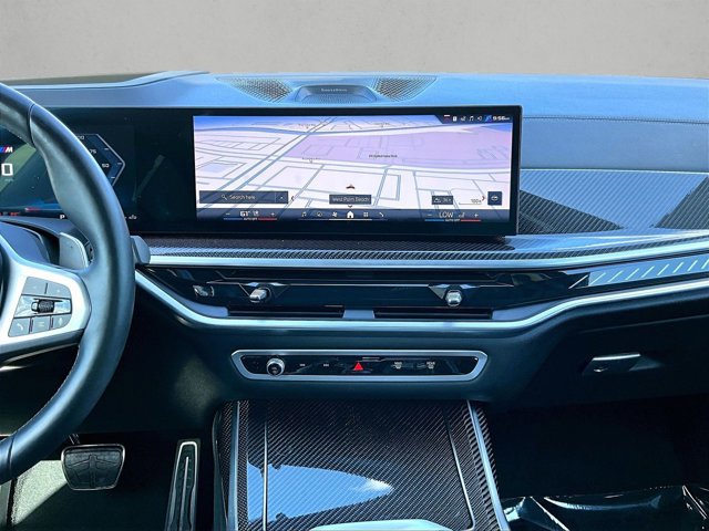 Used 2025 BMW X7 M60i w/ Executive Package image 8