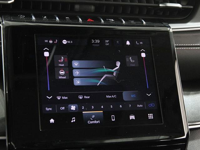 Used 2023 Jeep Grand Cherokee Laredo w/ Luxury Tech Group I image 11