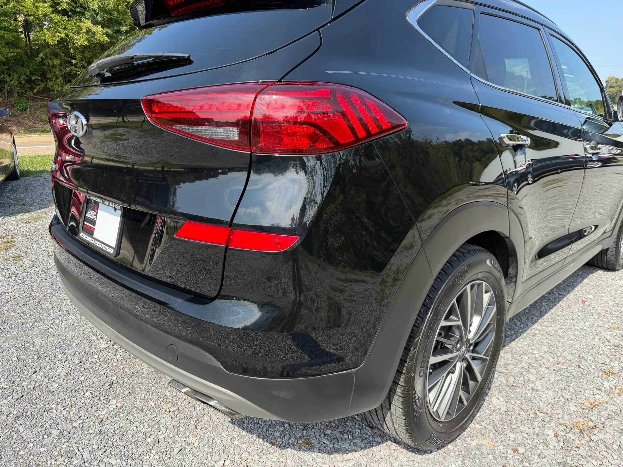 Used 2021 Hyundai Tucson Ultimate w/ Cargo Package FWD image 11