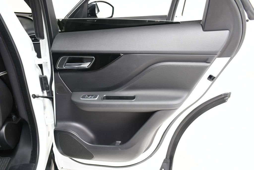 Used 2020 Jaguar F-PACE Premium AWD/4WD image 25