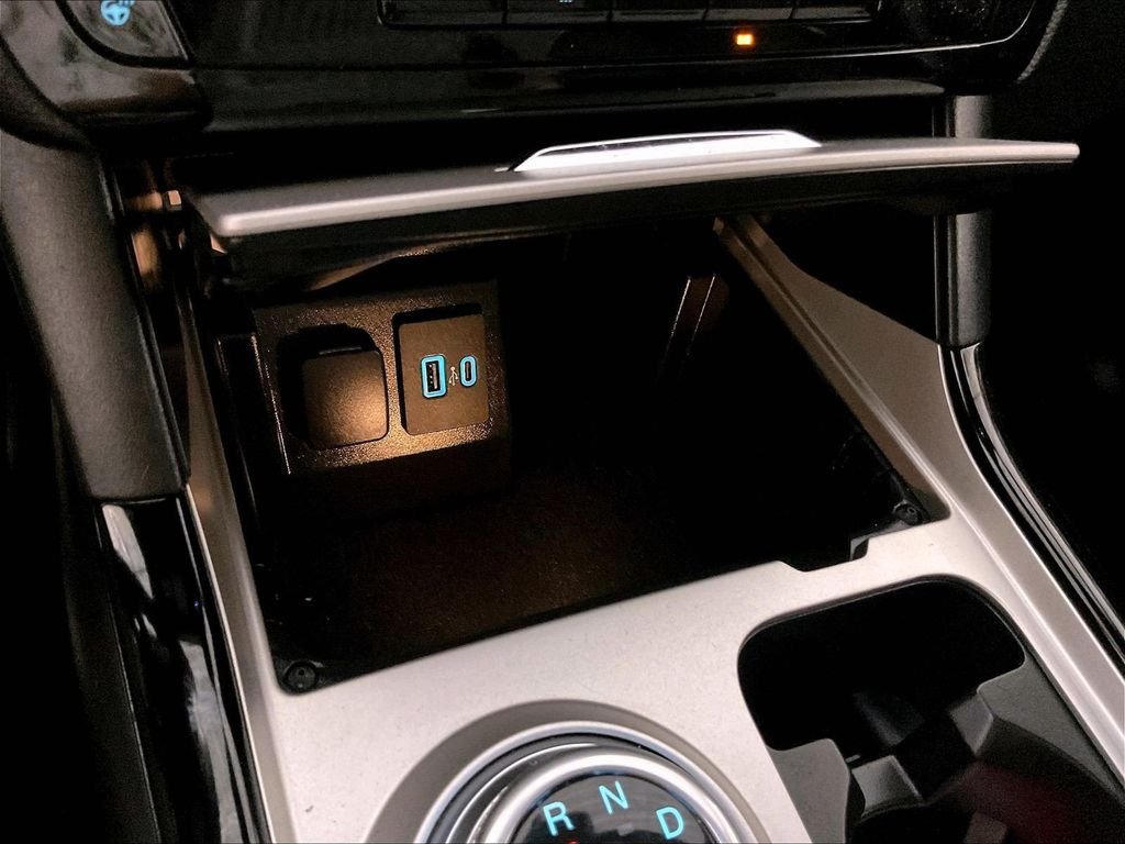 Used 2023 Ford Explorer ST-Line AWD/4WD image 26