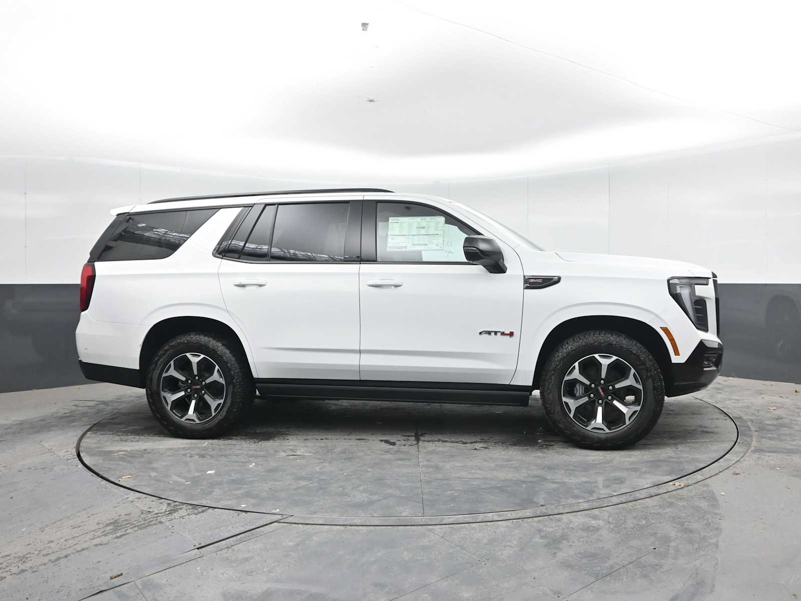 New 2026 GMC Yukon AT4 w/ AT4 Premium Plus Package AWD/4WD image 9
