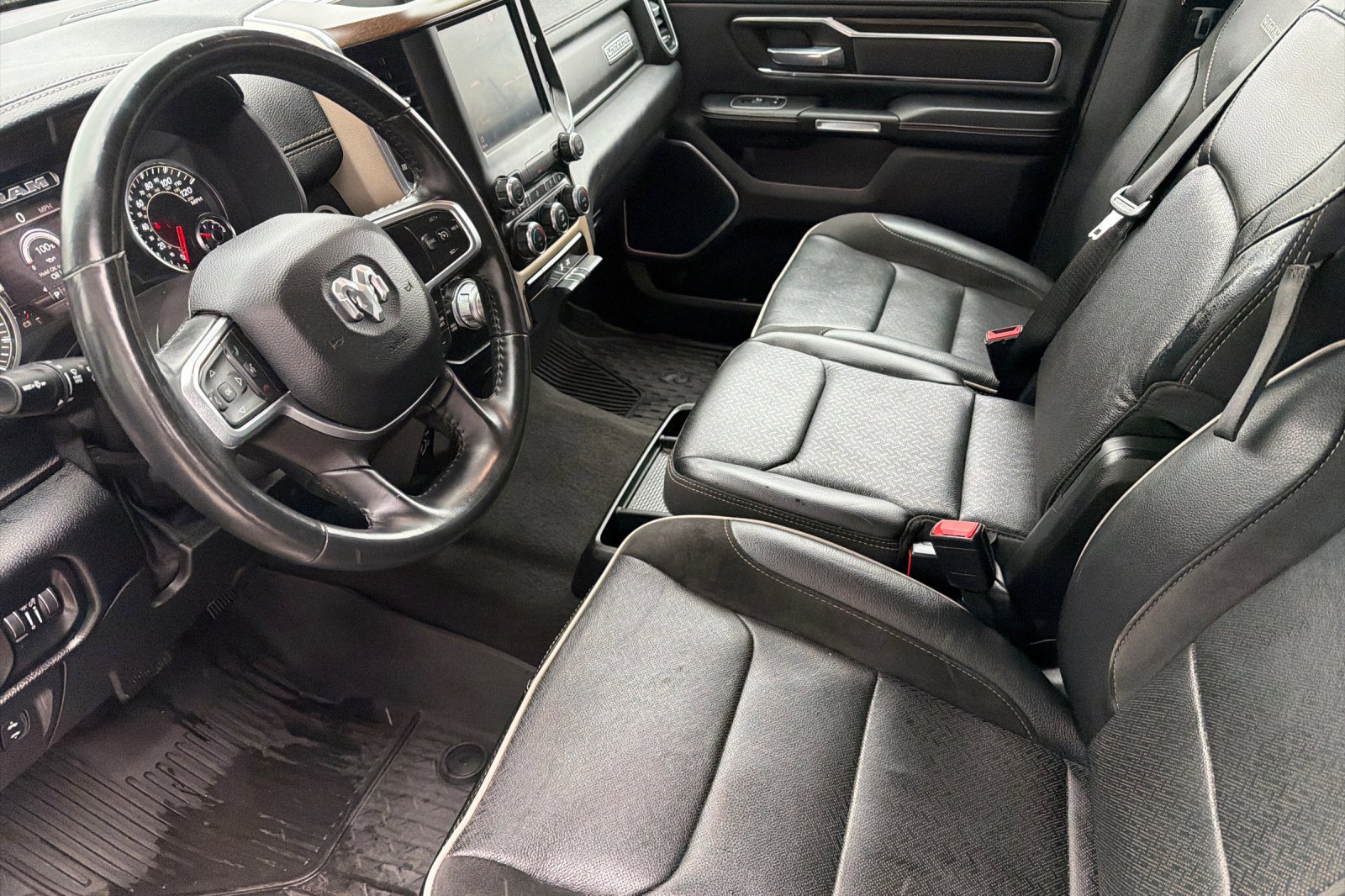 Used 2022 RAM 1500 Laramie image 9